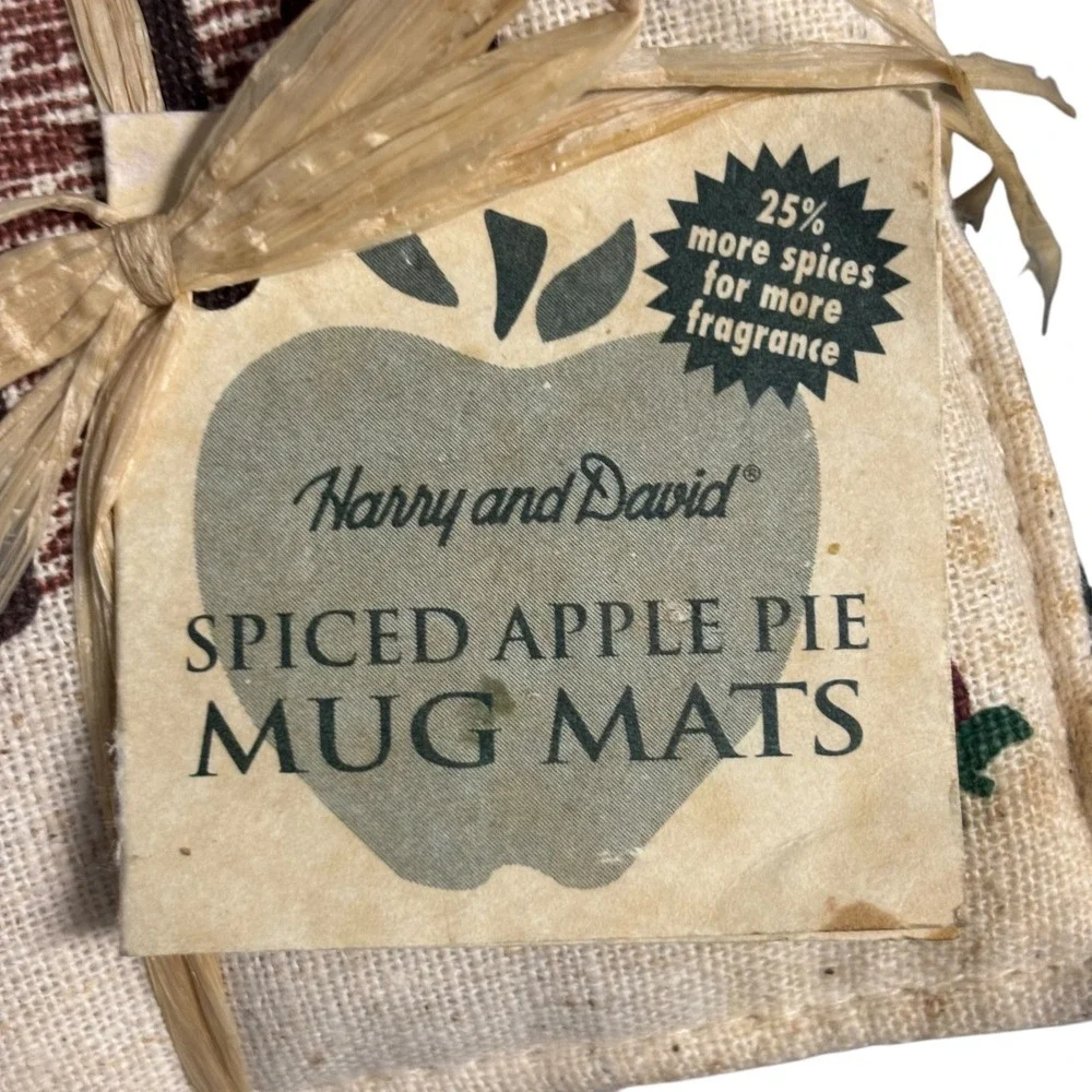 Harry and David‎ Spiced Apple Pie Mug Mats Set 4 Scented Cozy Kitchen Decor